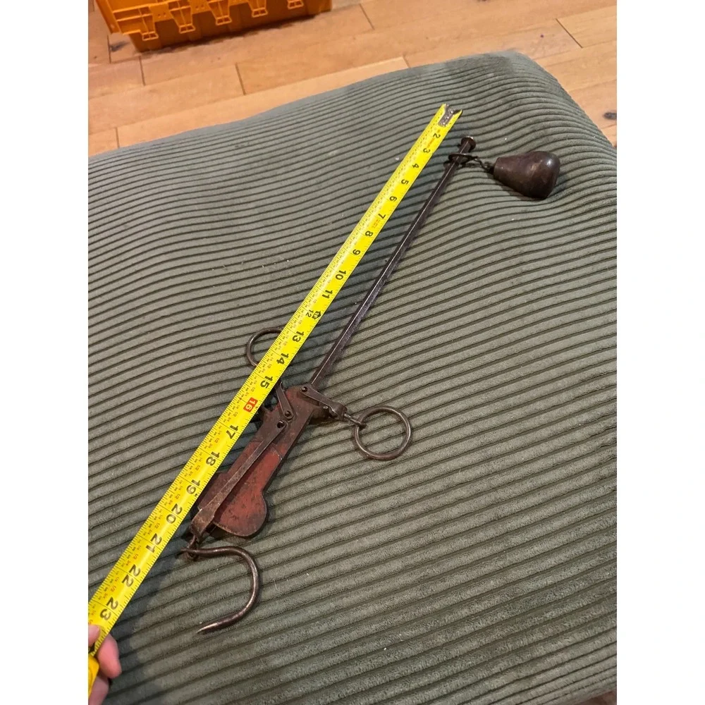 Antique Cast Iron‎ Metal Balance Scale with Hook and Weight